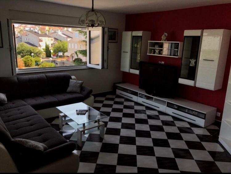 Mundial Apartments Njivice Kültér fotó